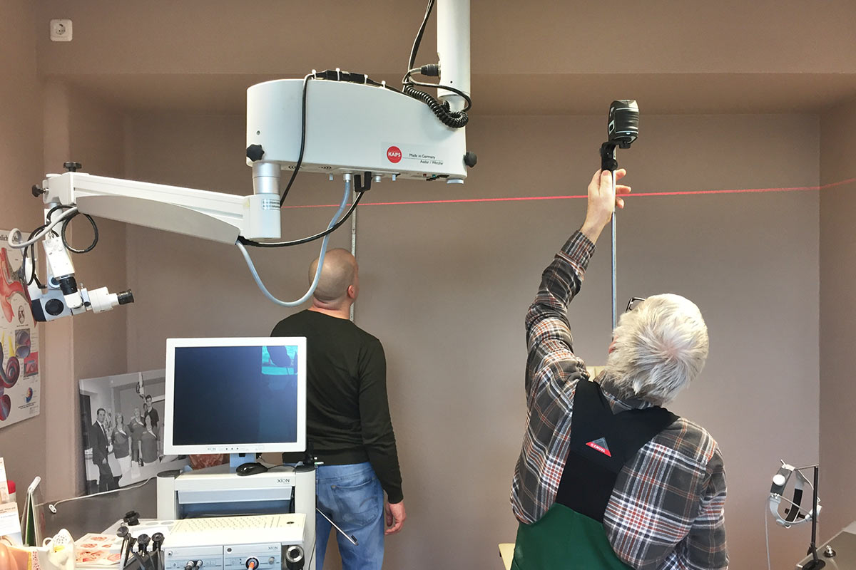 Malerei von Stephan Hoehne in der HNO-Praxis Dr. Woltersdorf