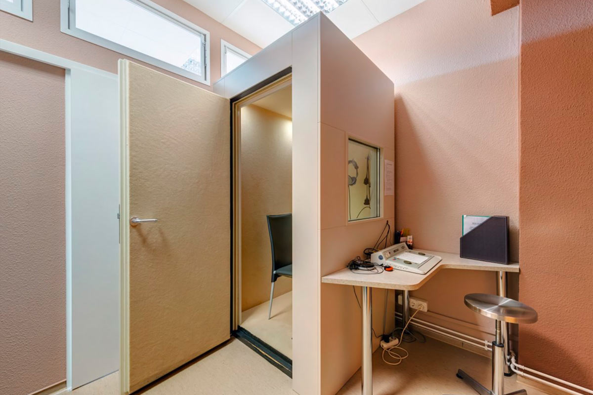 Hörkabine . HNO Praxis Chemnitz