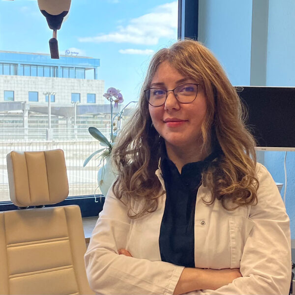 <nr>05</nr>Abeer Selman